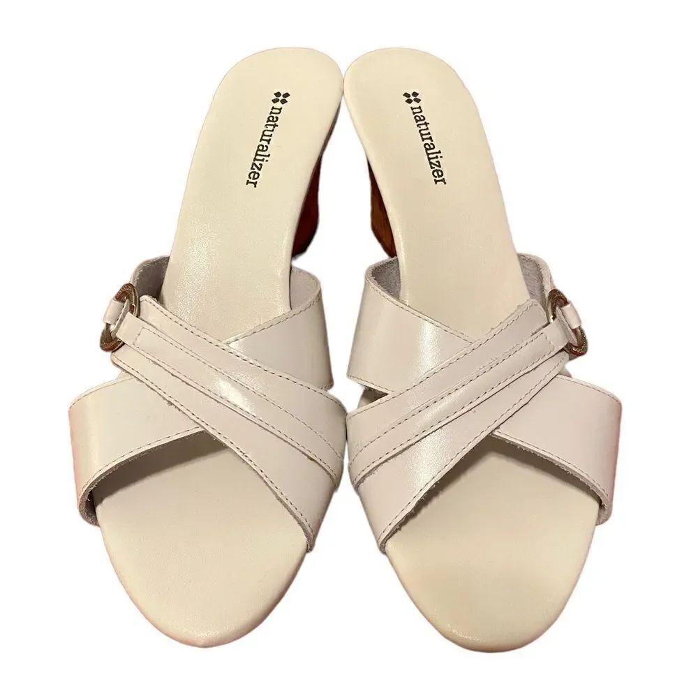 Naturalizer White Leather(Upper) Cork Heel Wedges in Size 8.5M